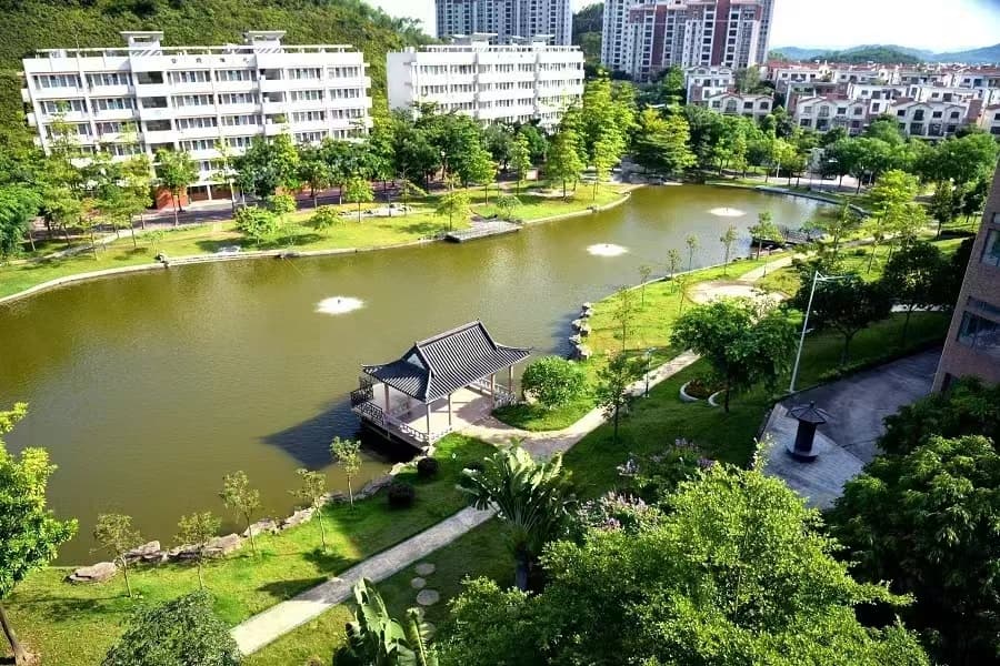 广东理工学院 - 图片 4