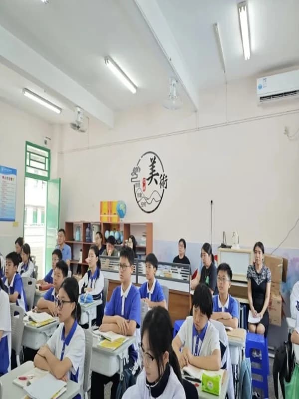 深圳市云顶学校国际班日语樱华书院  |  大道众行展风采 魅力课堂促花开