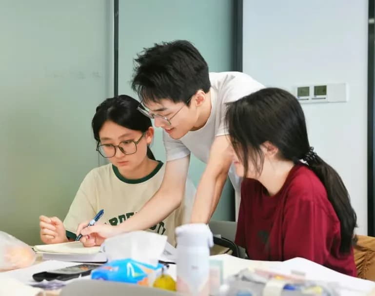 深圳国际课程中心SZICC   |   你好，新同学！SZICC&SWAS 2025级新生闪亮登场！多图直击！精彩放送！（下）
