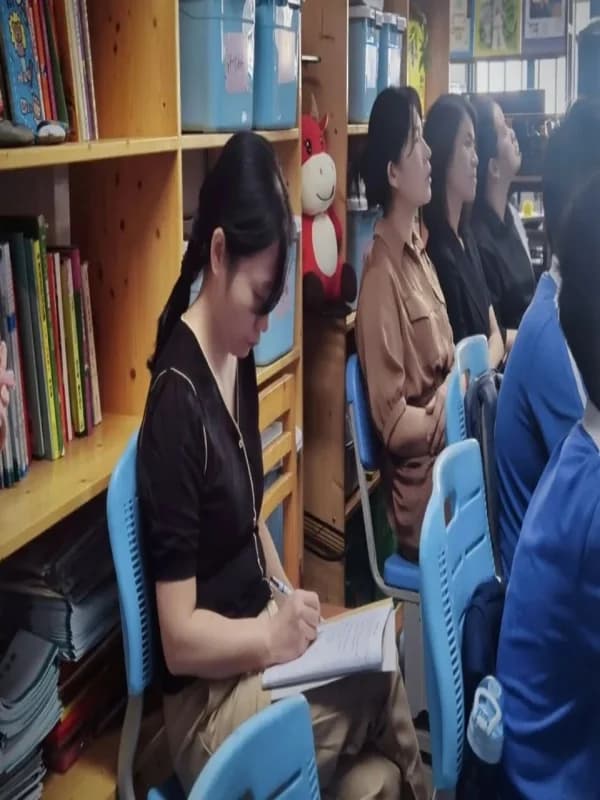 深圳市云顶学校国际班日语樱华书院   |   课堂教育教研|小学部课堂教学展示
