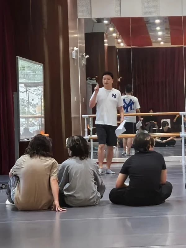 音奥艺术书院 | 把课堂折叠成剧场--音奥书院张老师BTEC表演课手记