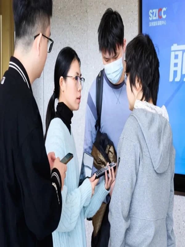 深圳湾国际艺术教育SWAS  |  笔扫千军显锋芒，SZICC学子决战DSE！（上）