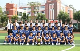 深圳珊蒂泉外国语学校国际部——2019年深圳市龙岗区校园足球比赛珊蒂泉再次夺冠