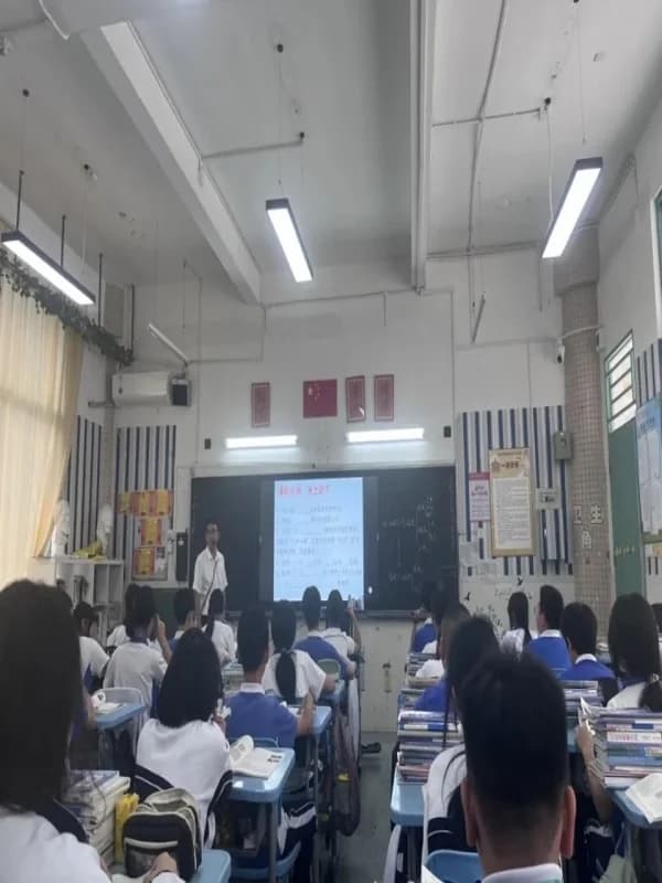 深圳市云顶学校国际班日语樱华书院  |  优质课堂绽芬芳 同台竞技谱华章