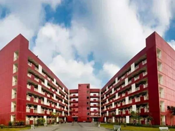 深圳高级中学国际课程体系官宣|第⼗⼆届学⽣会集结完毕