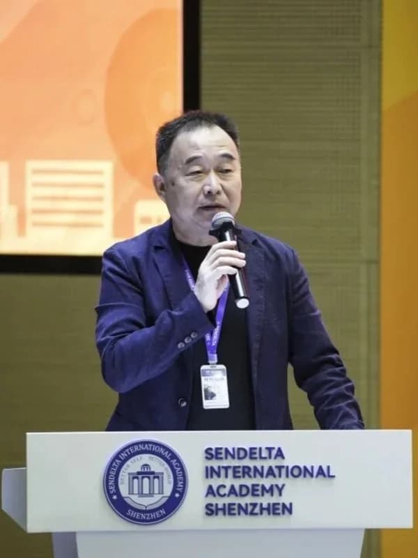 实验ALevel (新哲文院A-Level学部) | 2024-2025学年奖学金颁奖典礼 | 逐光而行,筑梦新哲
